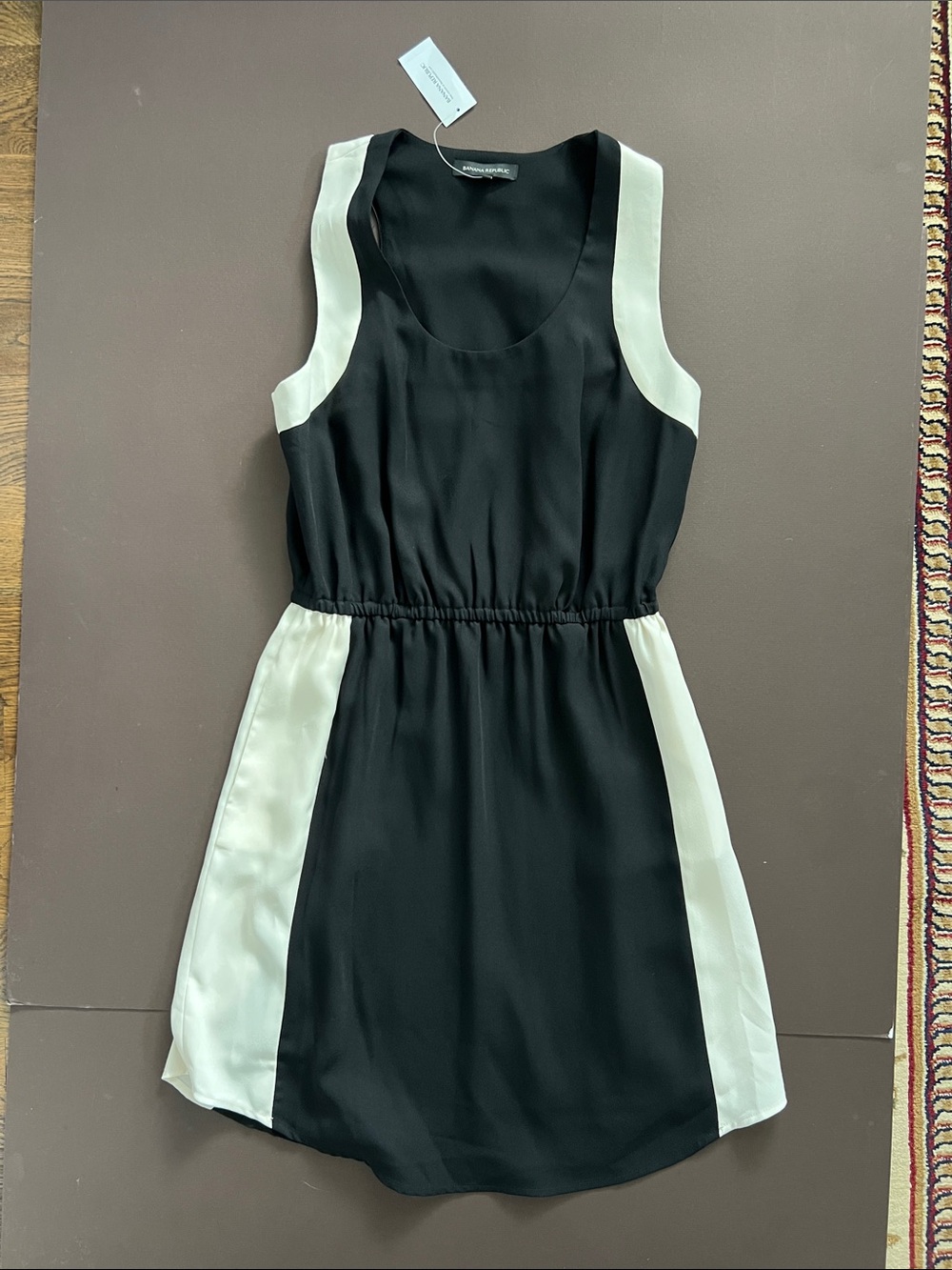 Banana Republic Sleeveless Black and Cream Colorblock Dress